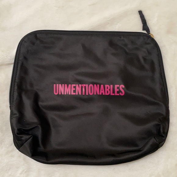 Kate Spade Packing Pouch - Picture 1 of 3